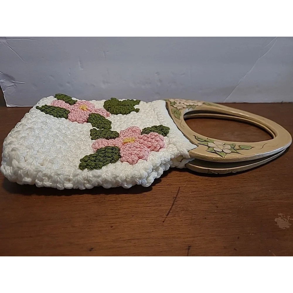 Vintage 60s‎ 70s Macrame Applique Floral Crochet Wood Grain Handle Hand Bag